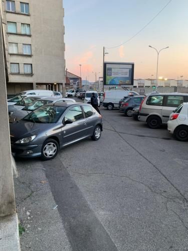 Superbe T3 séjour Marseille Clim 2 balcons Timone