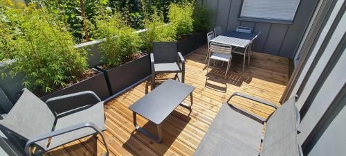 LE POULORIO TERRASSE - T3 - 2 salles de douches - RDC - ByLocly