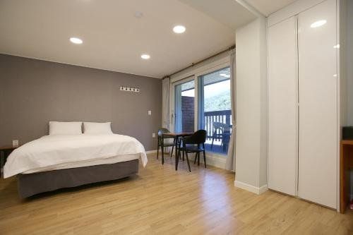 Hotel Jirisan Ah-Chim
