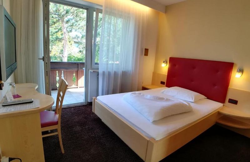 Garni Hotel Sirmian