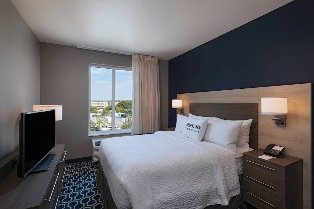 TownePlace Suites by Marriott San Diego Airport/Liberty Station