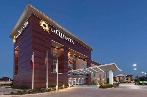 La Quinta Inn & Suites by Wyndham Texas City I 45