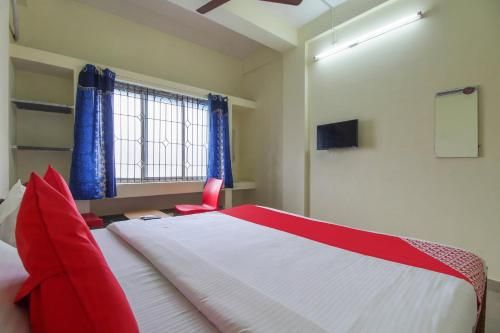 OYO 76215 Royal Residency