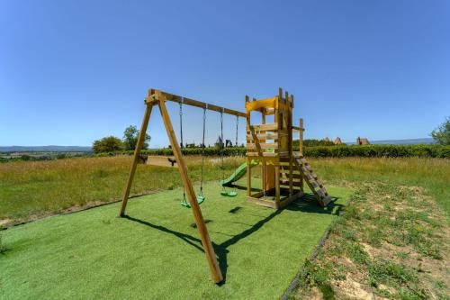 Outdoor Pictures 10