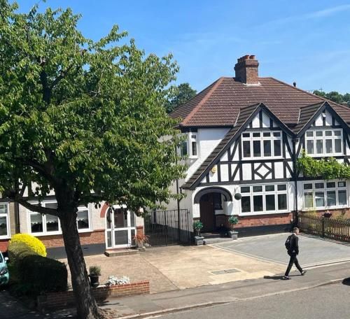 Beddington Park Lodge East