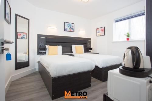 Heathrow Windsor Studios and rooms with free Wifi and Parking