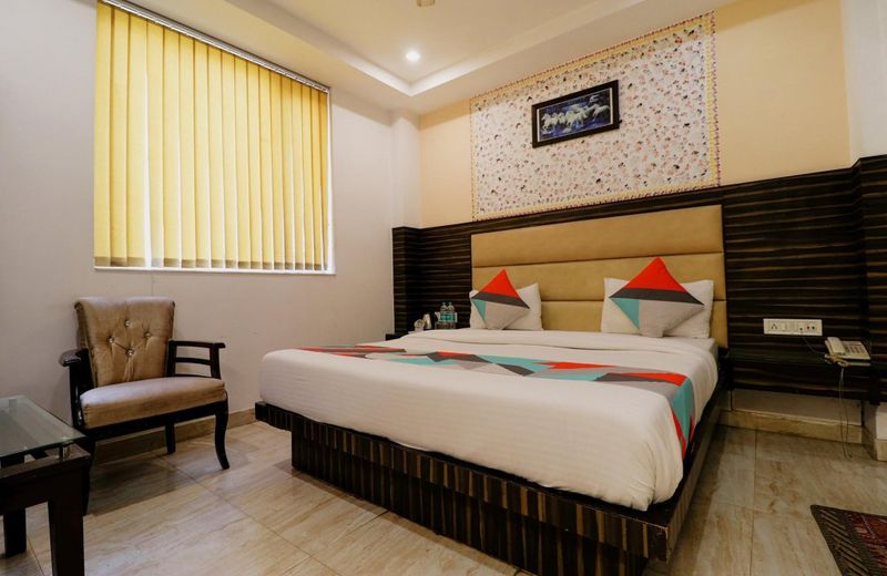 FabHotel Baba Residency