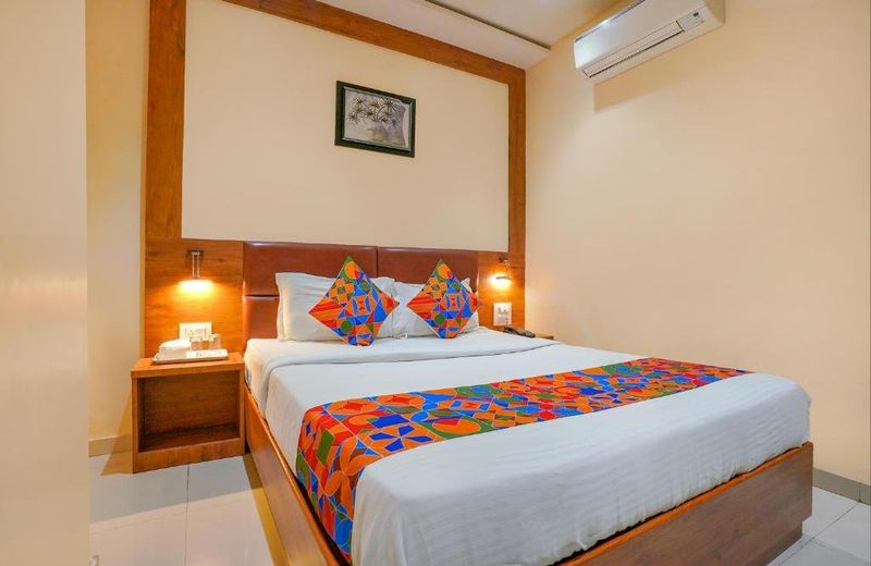 FabExpress Colaba Grand