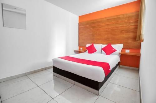 Hotel tollan