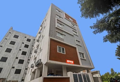 OYO 92657 Qualia Pride Financial District