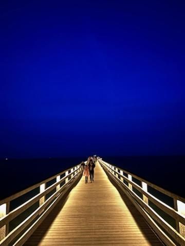 Outdoor Pictures 21