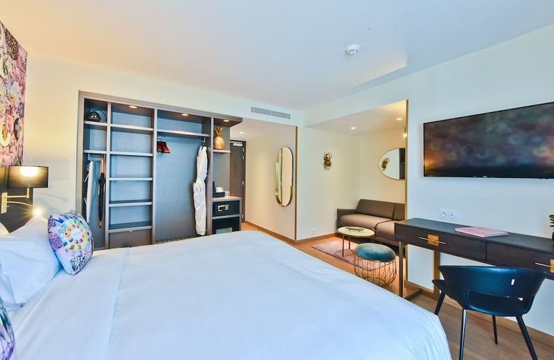Hotel La Villa Port d Antibes & Spa
