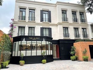 Hotel Image 1
