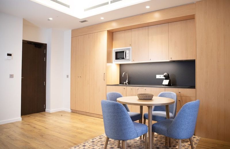 nQn Aparts & Suites Sevilla
