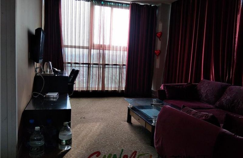 Thank Inn Plus Hotel Qingdao Huangdao Chongming Island Road