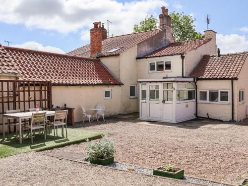 Lena Cottage, Driffield