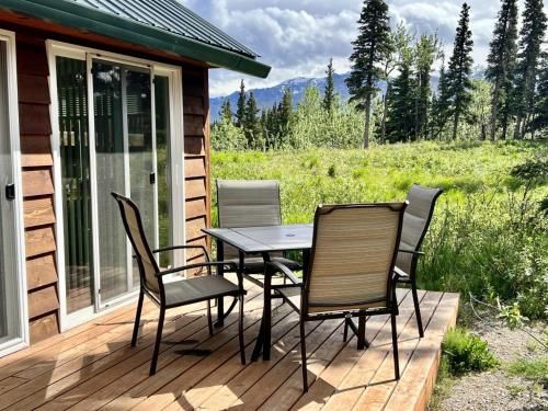 Denali 2-King Bedrooms each with own Private Bathroom. Full Kitchen and Amentities!