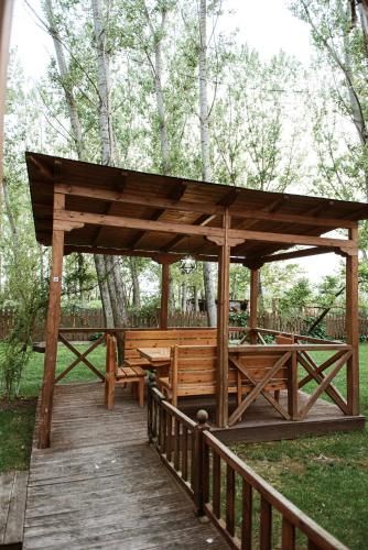 Outdoor Pictures 22