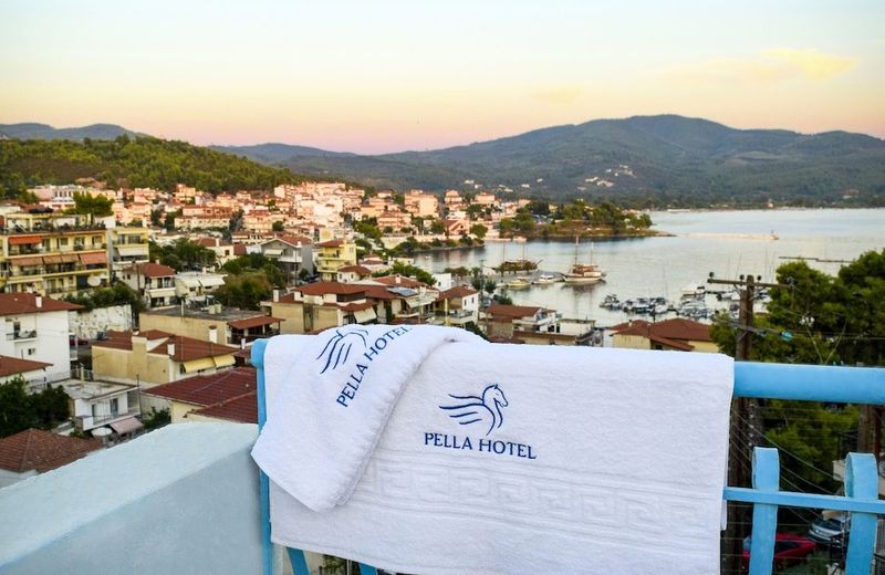 Pella Hotel - new