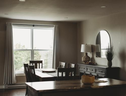 Riverside Suites