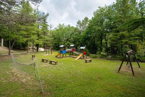 Outdoor Pictures 23