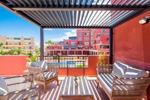 THE TERRACE HOLIDAY HOME - by MEDANO4YOU
