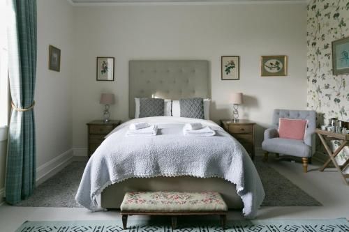 Stay On The Hill - The Coach House