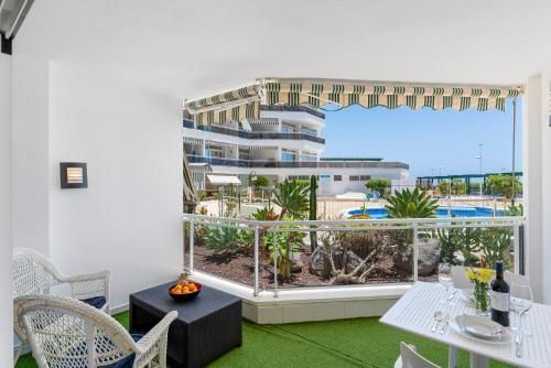 THE CHILL AT THE SEA HOLIDAY HOME - by MEDANO4YOU