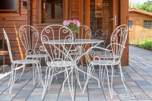Outdoor Pictures 24