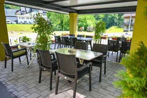 Outdoor Pictures 24