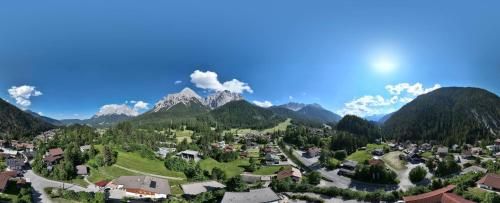 Outdoor Pictures 22