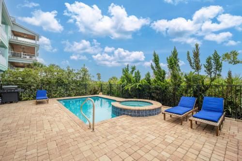 Sea Gem, 8 bedrooms, Sleeps 16, Cinnamon Beach , Private Pool, Elevator