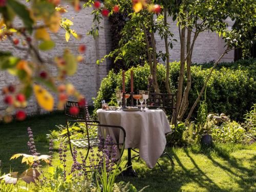 Outdoor Pictures 24