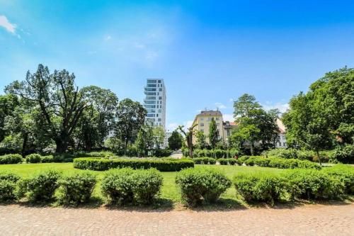 Outdoor Pictures 21