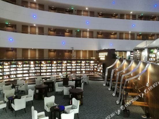 Delphi Sky Hotel