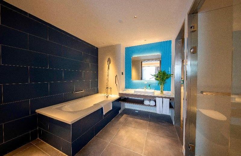 Holiday Inn Express Shanghai Jiading New City, an IHG Hotel
