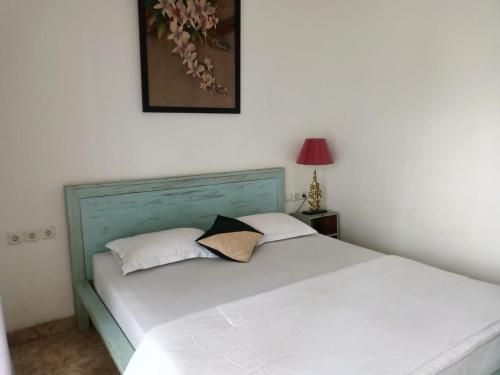 OYO 244 Griya Cemara Homestay