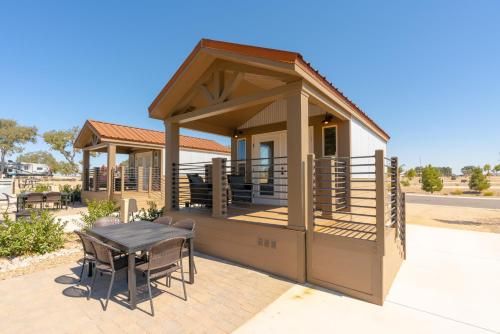 Cava Robles RV Resort