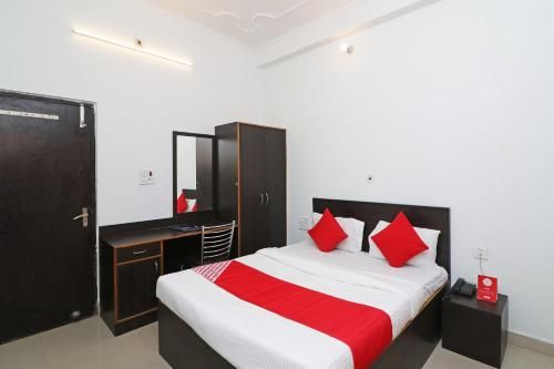 OYO 24199 Hotel Ojus Tower