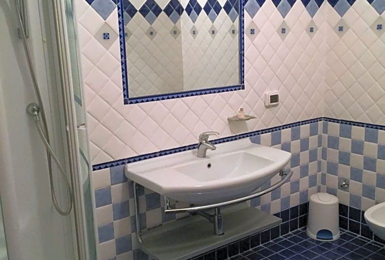 GR B&B