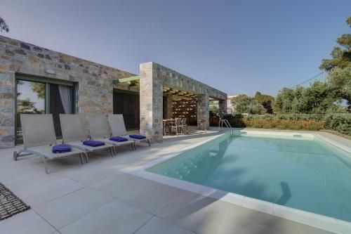 Ouzo Stone VIlla 2
