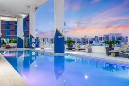 Serena Hotel Aventura, Tapestry Collection By Hilton
