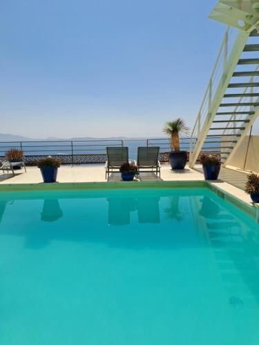 SUITE LOVE SPA VUE MER PISCINe 1