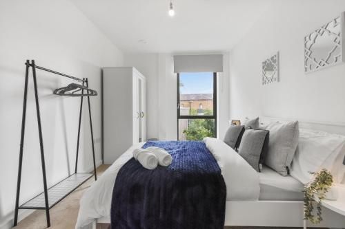 Centrally Located Modern 2Bed 2Bath Apartment