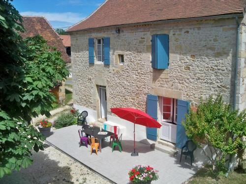 Gîte Cherveix-Cubas, 4 pièces, 7 personnes - FR-1-616-70