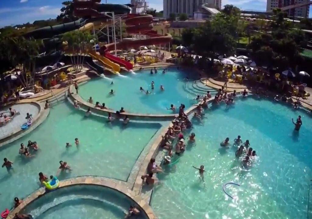 Piazza di Roma Apartamento 915 com parque aquático