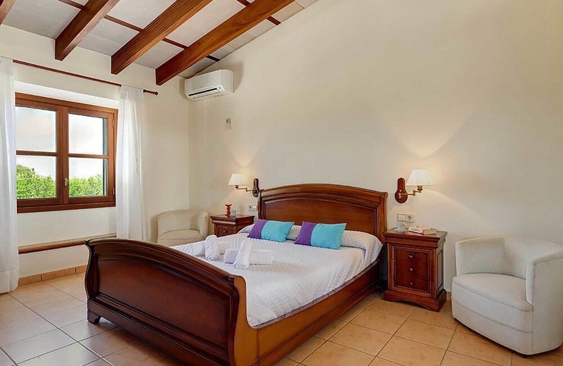 Villa Deu Quarterades
