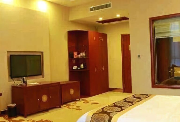 Liyade Hotel