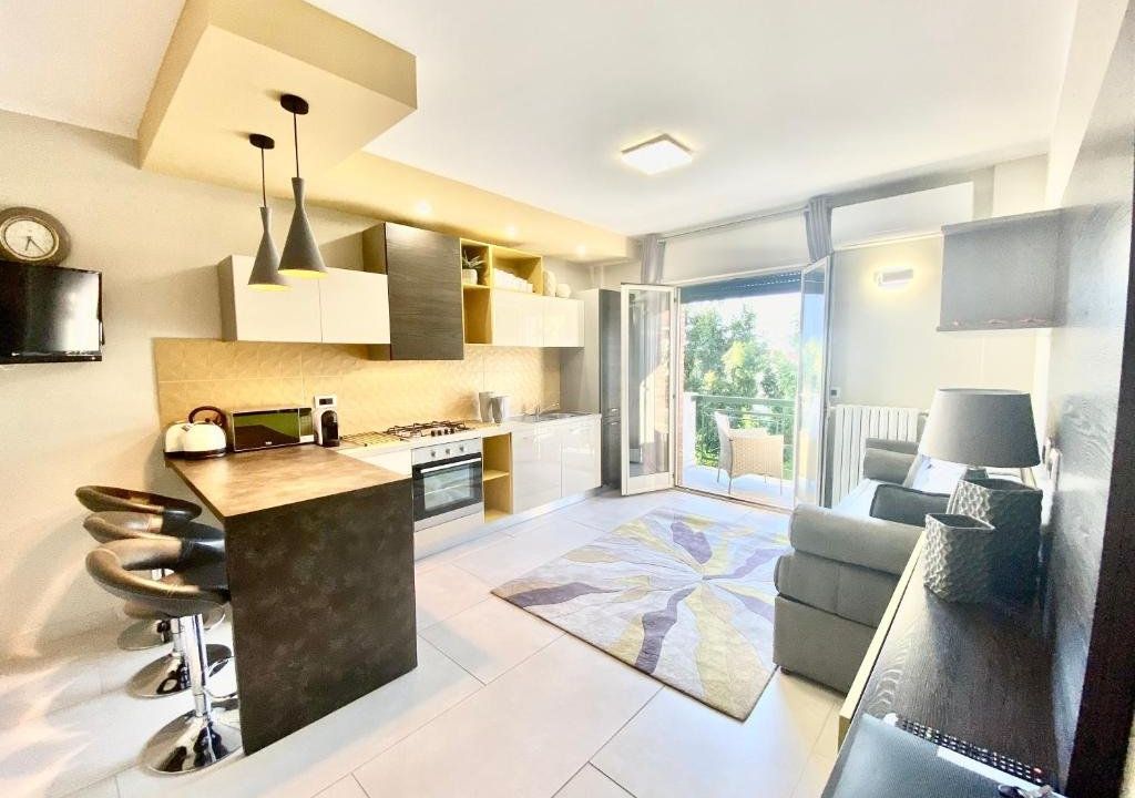 Mottola Apartment