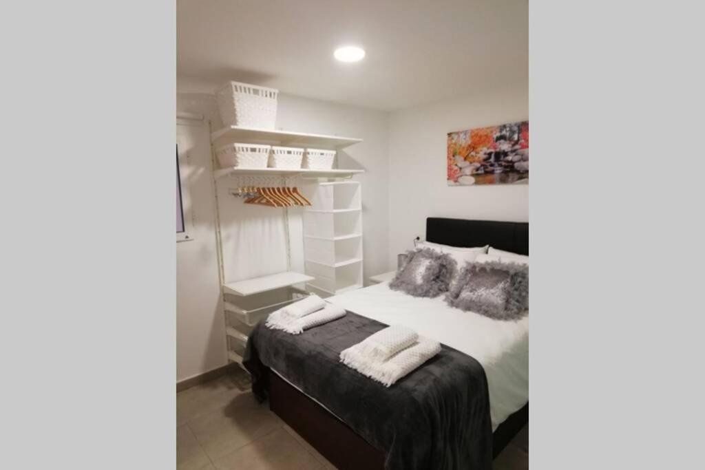 M1 Cool Loft 1 min walk to metro 15 min center by metro